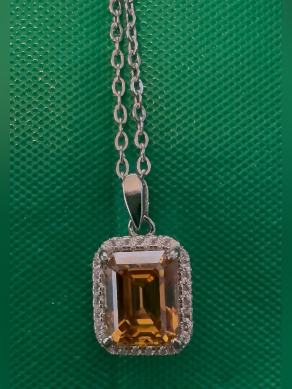 NWT Champagne 3 ct Moissanite Halo Pendant Necklace in Sterling Silver